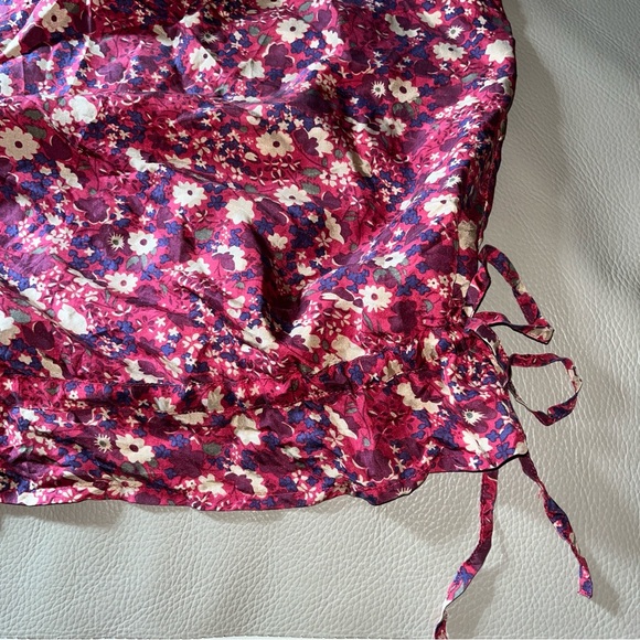 Women OLD NAVY SILK FLORAL SLEEVELESS BLOUSE SHIRT sz Small scoop neck burgundy - Picture 10 of 13